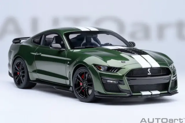 予約] オートアート 1/18 フォード マスタング シェルビー GT500