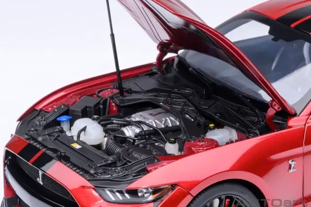 予約] オートアート 1/18 フォード マスタング シェルビー GT500