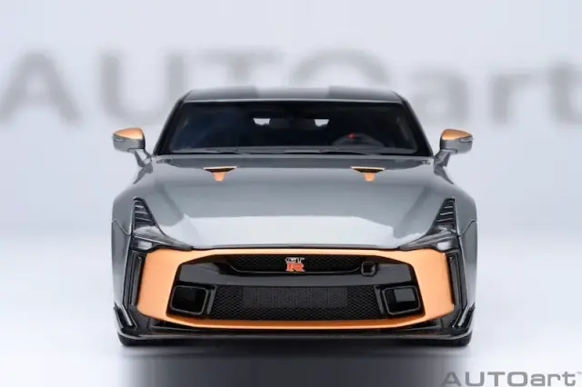 オートアート 1/18 ニッサン GT-R50 イタルデザイン グレー／ゴールド