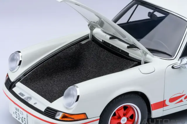 オートアート 1/18 ポルシェ 911 カレラ 2.7 RS サーキットの狼／早瀬