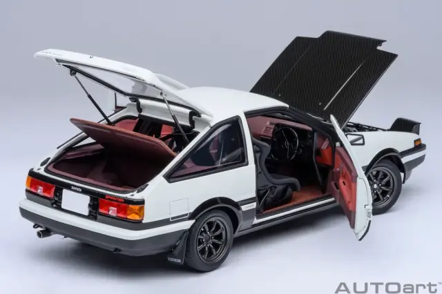 予約] オートアート 1/18 トヨタ スプリンター トレノ AE86 「頭文字 D
