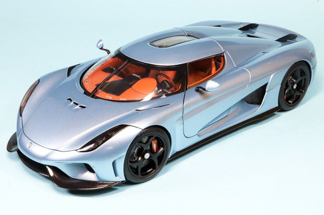 オートアート 1/18 ケーニグセグ レゲーラ メタリックライトブルー　79028