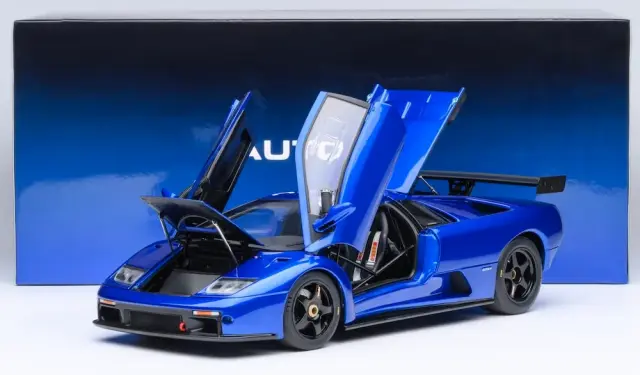 予約] オートアート 1/18 ランボルギーニ ディアブロ GTR メタリック