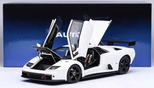 予約] オートアート 1/18 ランボルギーニ ディアブロ GTR ホワイト