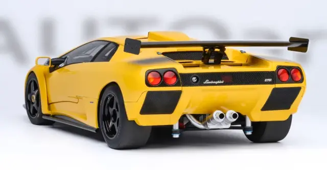 予約] オートアート 1/18 ランボルギーニ ディアブロ GTR イエロー