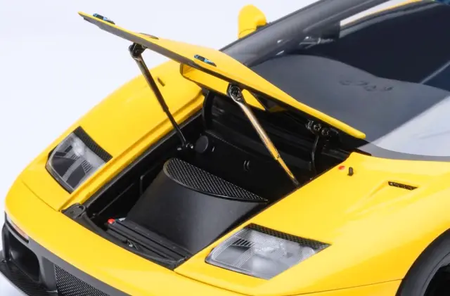予約] オートアート 1/18 ランボルギーニ ディアブロ GTR イエロー