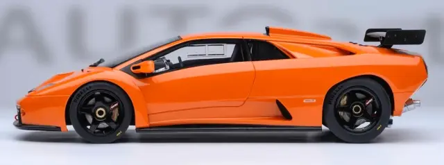 予約] オートアート 1/18 ランボルギーニ ディアブロ GTR オレンジ