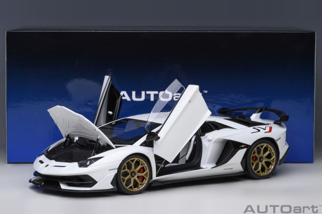 予約] オートアート 1/18 ランボルギーニ アヴェンタドール SVJ パール 