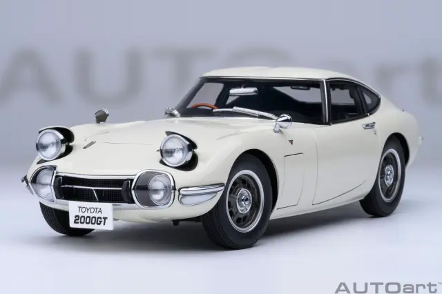 オートアート1/18 トヨタ2000GT AUTOart 1/18 トヨタ 2000GT 1967 （シルバー） 79548 | AUT