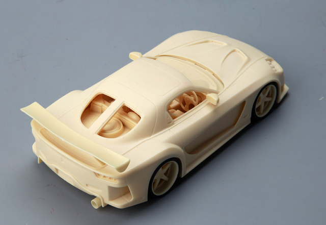マツダ　MPV 1/24 レジンキット たのみこむ マツダ MPV 1/24 レジンキット たのみこむ