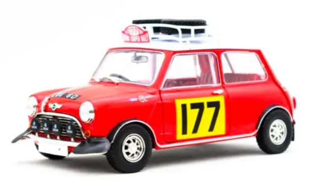 KKスケール 1/12 ミニ クーパー 1990 ブラック/ユニオンジャック LHD