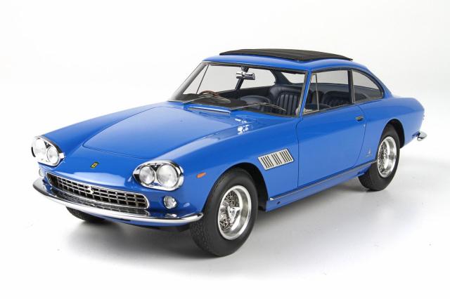 [予約] BBR 1/18 フェラーリ 330GT 2+2 ジョン•レノン クローズルーフ 限定300台 ディスプレイケース付き　BBR1834B