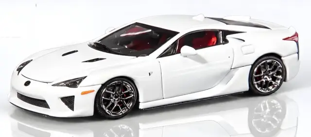 [予約] モデルワン 1/64 レクサス LFA ホワイテストホワイト フルオープン仕様（会場限定）　C33211