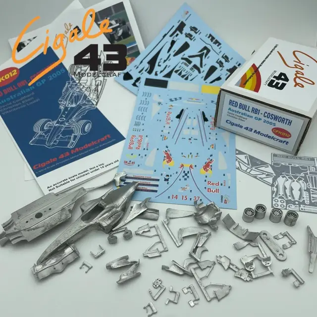 [予約] Cigare43 1/43 メタルキット レッドブル RB1 オーストラリアGP 2005 D.クルサード/C.クリエン　CFK012