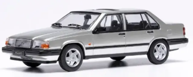 [予約] イクソ 1/43 ボルボ 940 ターボ 1990 シルバー CLC631N