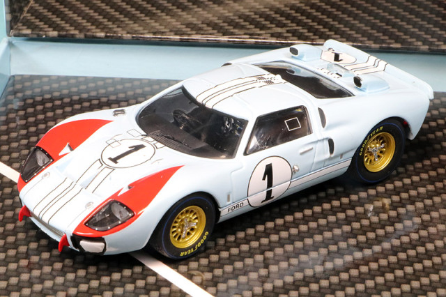 CMR 1/43 フォード GT40 Mk.2 ルマン 24h 1966 2nd No.1　CMR43055BOX
