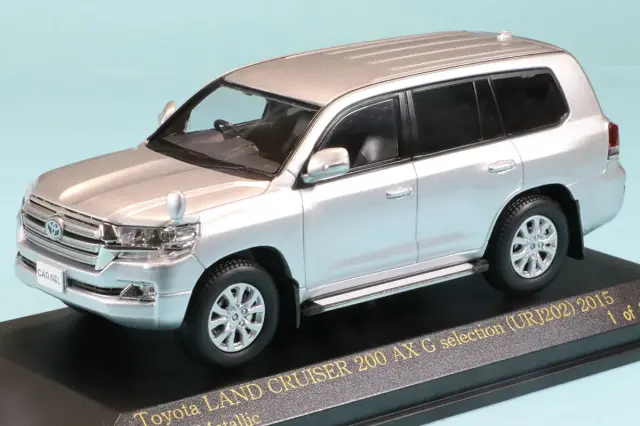 カーネル 1/43 トヨタ ランドクルーザー 200 AX G selection (URJ202) 2015 メタシルバー　CN431508