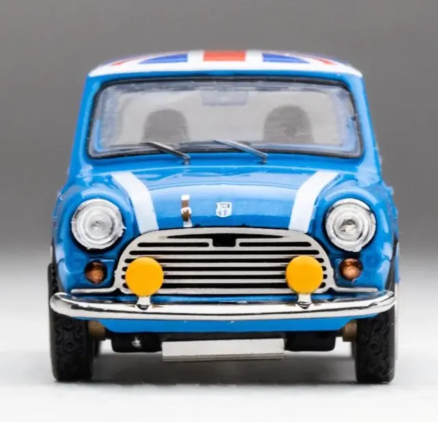 ・オースチンミニバンダイキャストミニカー ☆予約品☆ 【DiecastTalk特注】 GCD 1/64 オースチン ミニ 1000