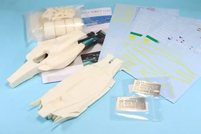 [予約] Hermano Modelo(エルマノ・モデロ 1/20 レジンキット アストンマーチン AMR24 サウジアラビアGP 2024 F.アロンソ L.ストロール　EMK20001