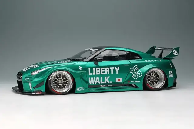 予約] アイドロン 1/18 LBシルエットワークスGT ニッサン 35GT-RR