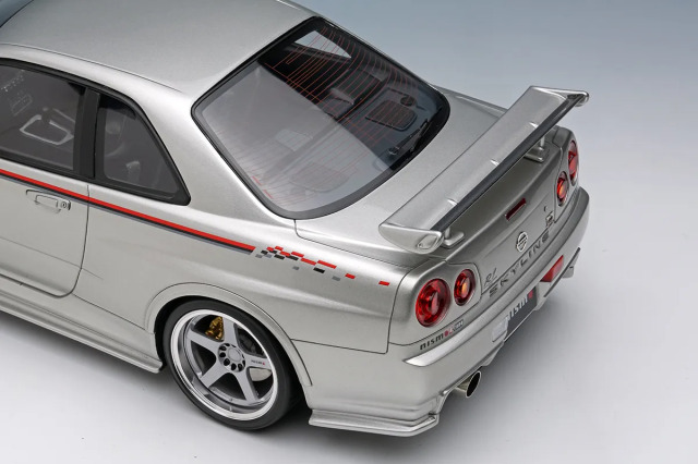 アイドロン 1/18 ニッサン スカイライン GT-R (BNR34 NISMO R-tune