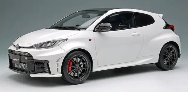 [予約] アイドロン 1/18 トヨタ GRヤリス RZ ハイパフォーマンス 2024 スーパーホワイト2 EML182A