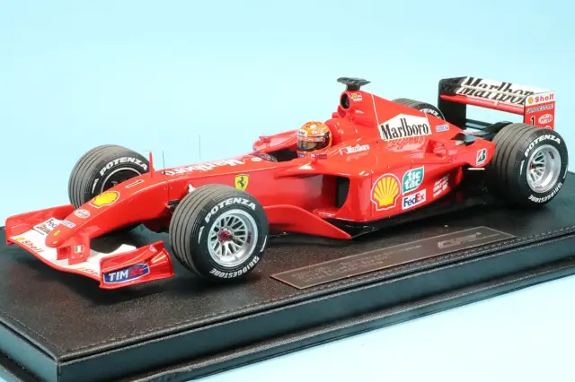 トップマルケス/GPレプリカーズ 1/18 フェラーリ F2001 ベルギーGP 2001 ウィナー No.1 M.シューマッハ ドライバー付 デカール加工品　GRP168CWDDC