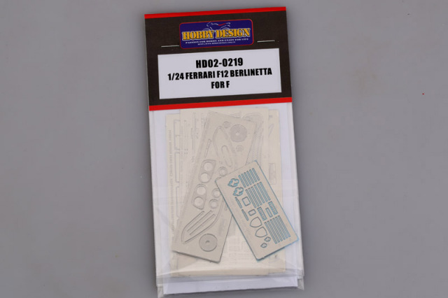 フジミ 1/24 フェラーリ F12 完成品 ベルリネッタ FUJIMI