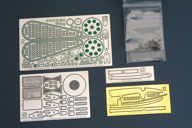 ホビーデザイン 1/12 カワサキ KH250 B3 1978 B4 1979 ディティールアップパーツ (ハセガワ対応)　HD02-0406