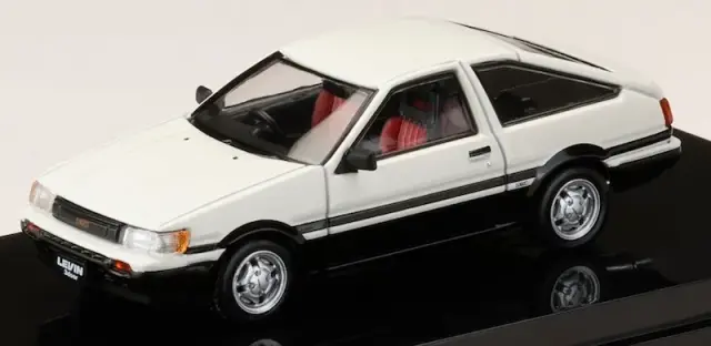 [予約] ホビージャパン 1/64 トヨタ カローラ レビン AE86 GT APEX 1983 3ドア ホワイト/ブラック HJ643037WK