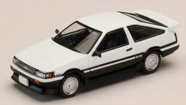 [予約] ホビージャパン 1/64 トヨタ カローラ レビン (AE86) 頭文字D 秋山渉 VS 藤原拓海　HJDMD008B