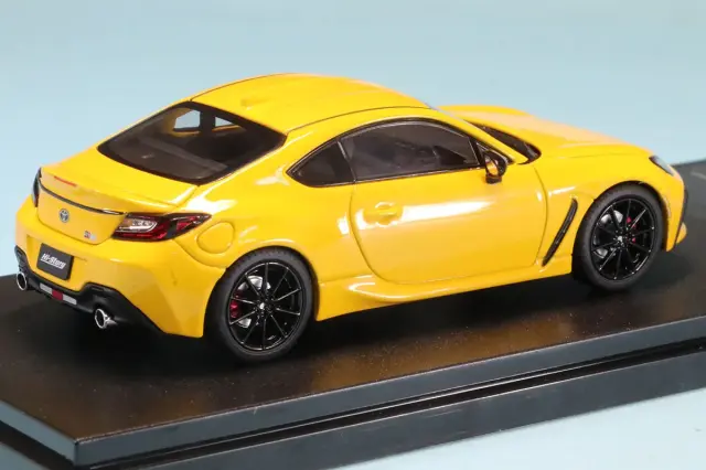 ハイストーリー 1/43 トヨタ GR86 特別仕様車 RZ イエローリミテッド