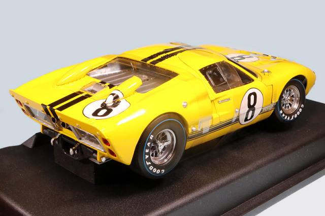 ShelbyCollectibles 1/18 フォード GT40 Mk.2 ルマン 24h 1966 No.8