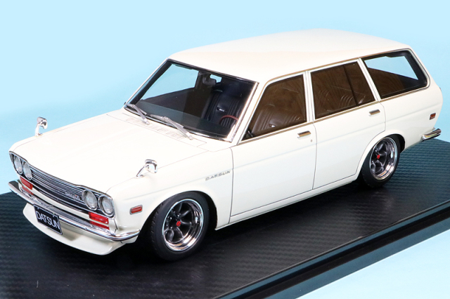 イグニッションモデル 1/18 ダットサン ブルーバード 510 ワゴン ホワイト　IG2220