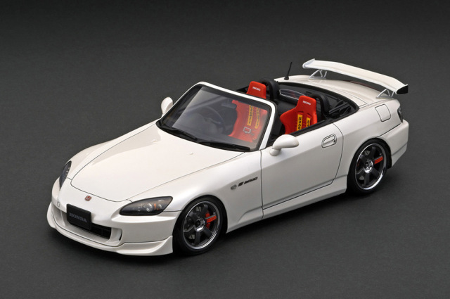 イグニッションモデル 1/18 ホンダ S2000 AP2 パールホワイト