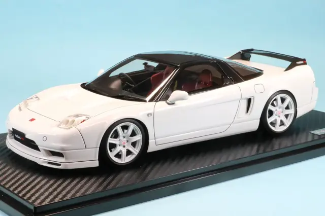 261017 イグニッションモデル 1/18 ホンダ NSX-R (NA2) ホワイト IG3911