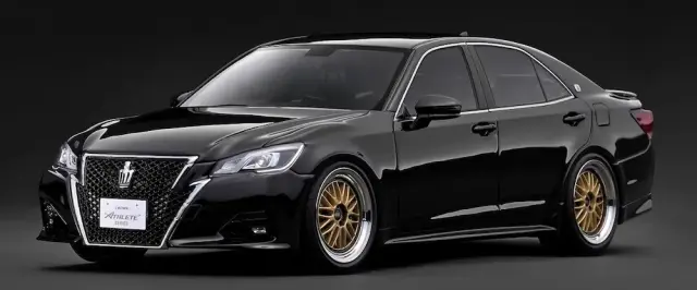 予約] イグニッションモデル 1/18 トヨタ クラウン アスリート G