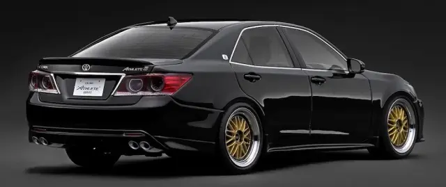 予約] イグニッションモデル 1/18 トヨタ クラウン アスリート G