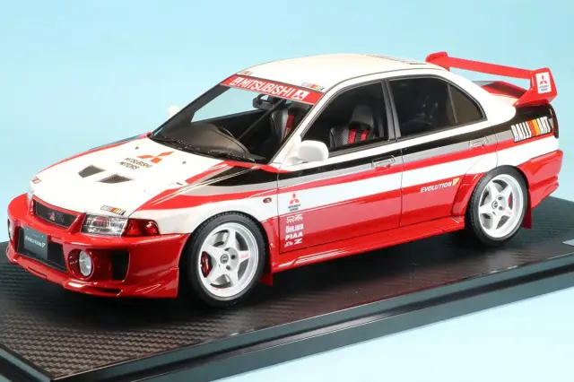 イグニッションモデル 1/18 ミツビシ ランサーエボリューションV (CP9A) ホワイト / レッド　IG4021