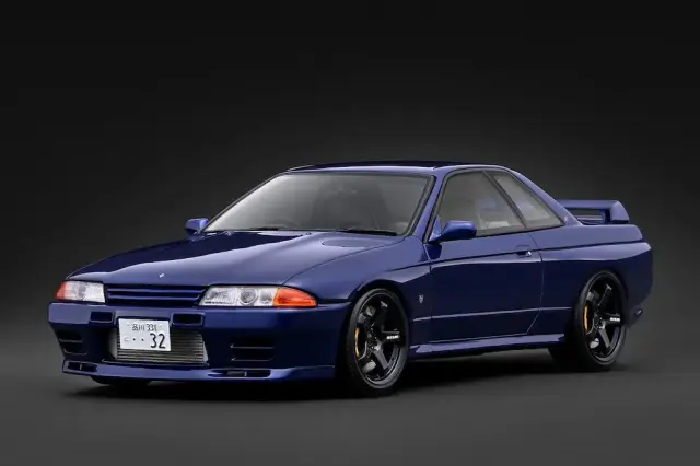イグニッションモデル 1/18 ニッサン スカイライン GTS-R R31 ブルー