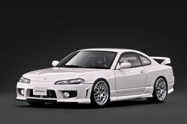 [予約] イグニッションモデル 1/18 ニッサン シルビア spec R (S15) ホワイト　IG4243