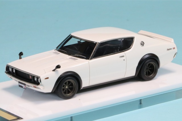 アイドロン/ヴィジョン 1/43 ニッサン スカイライン 2000 GT-R ケンメリ (KPGC110) 1973 (RSワタナベ 8スポークホイール) ホワイト　VM243A