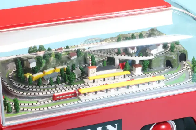 1/18 フォルクスワーゲンT1 トラック MARKLIN 鉄道模型宣伝カー スパーク/シュコー 1/18 フォルクスワーゲン T1 広告宣伝車 Marklin