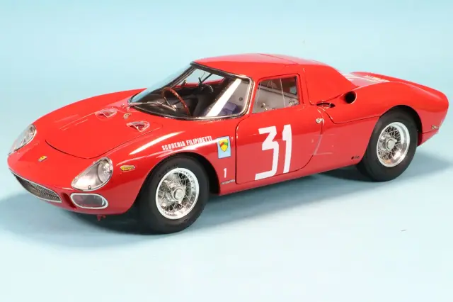 251114　CMC 1/18 フェラーリ 250 LM Reims 12h 1964 No.8 5909,Surtees/Bandini RHD 限定1500台　M-262