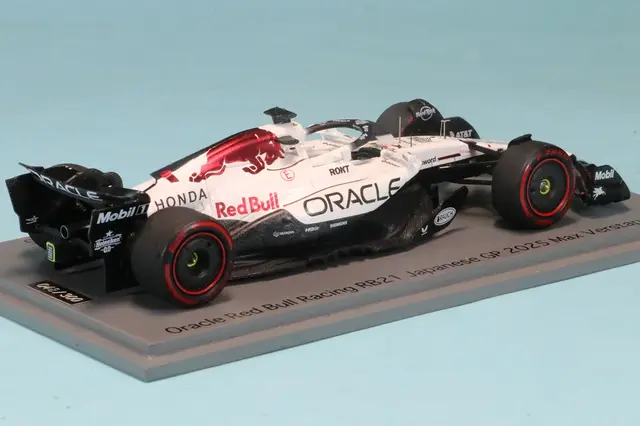 ロム特注スパーク 1/43 レッドブル RB21 日本GP 2025 Q3 コース
