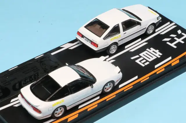 モデラーズ 1/64 頭文字D セットVol.21 武内樹トヨタ レビン (AE85