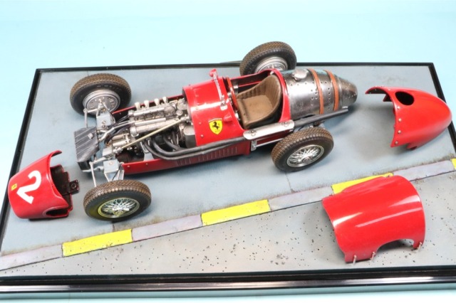 フェラーリ500 F2 Amazon | Tameo WCT 052 フェラーリ 500 F2 イタリア GP 1952