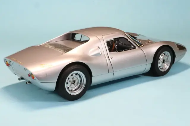 CMC 1/18 ポルシェ 904 カレラ GTS シルバー 200台限定 M-276