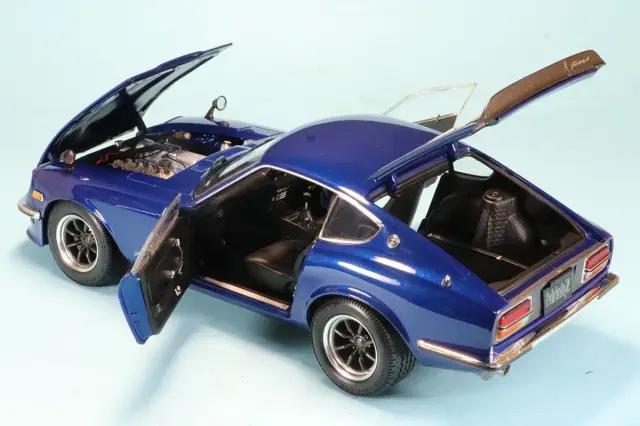 京商 1/18 ニッサン フェアレディ Z-L (S30) ブルーメタリック フル