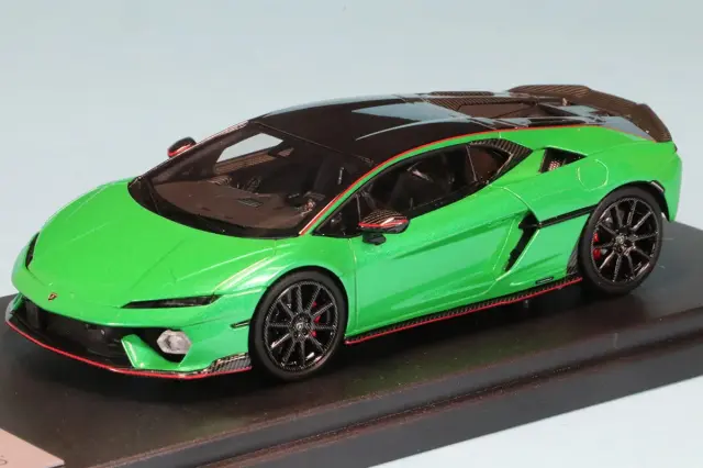 ルックスマート 1/43 ランボルギーニ テメラリオ 2024 グリーン　LS555A